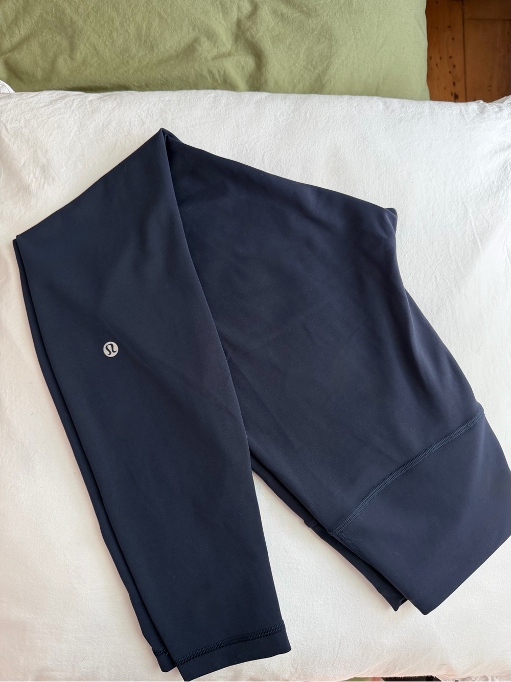 Lululemon Wunder Train High-Rise Tight 28" Length in True Navy Size 8
